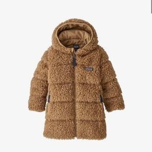 Patagonia Hi-Loft Parka. Camel brown color. Size 4T